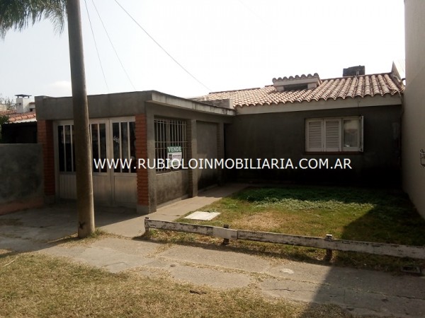 VENDIDO - SUNCHALES - Vivienda 2 Dormitorios - Garage - a 50 mts. de Avda. Belgrano