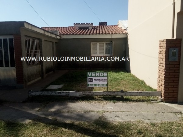 VENDIDO - SUNCHALES - Vivienda 2 Dormitorios - Garage - a 50 mts. de Avda. Belgrano