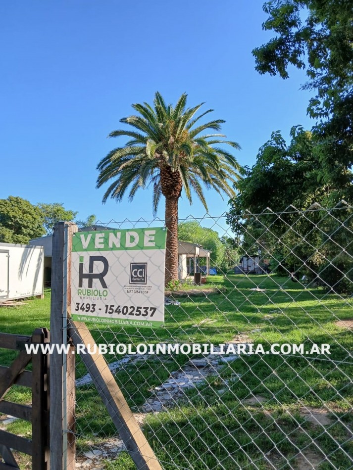 B.ITALIA - QUINTA FRENTE A RUTA 70 - UBICACION ESTRATEGICA PARA UNA ACTIVIDAD COMERCIAL - Lote 1600 m2  con Red de AGUA y CLOACAS