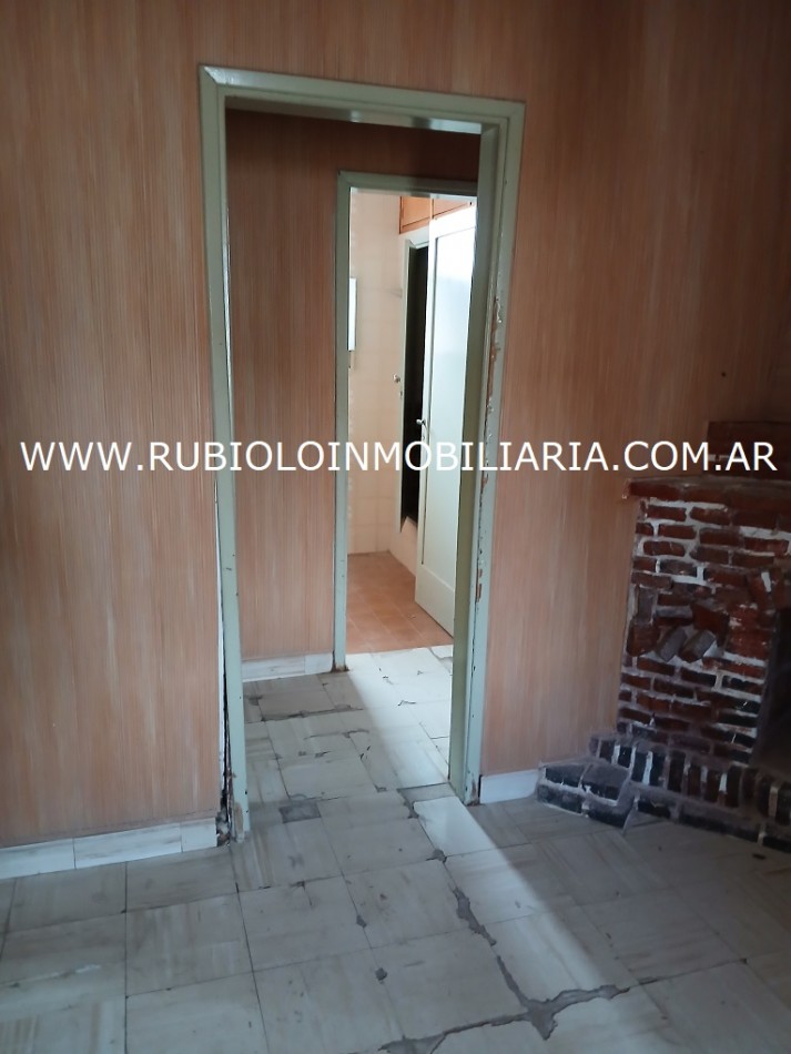 TACURAL - Sta. Fe .- CASA EN AVDA. 9 DE JULIO DE 150 M2 - LOTE DE 700 M2. ....A REMODELAR
