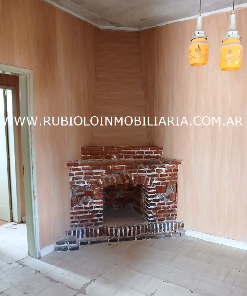TACURAL - Sta. Fe .- CASA EN AVDA. 9 DE JULIO DE 150 M2 - LOTE DE 700 M2. ....A REMODELAR