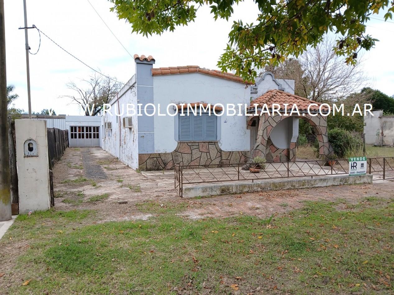 TACURAL - Sta. Fe .- CASA EN AVDA. 9 DE JULIO DE 150 M2 - LOTE DE 700 M2. ....A REMODELAR