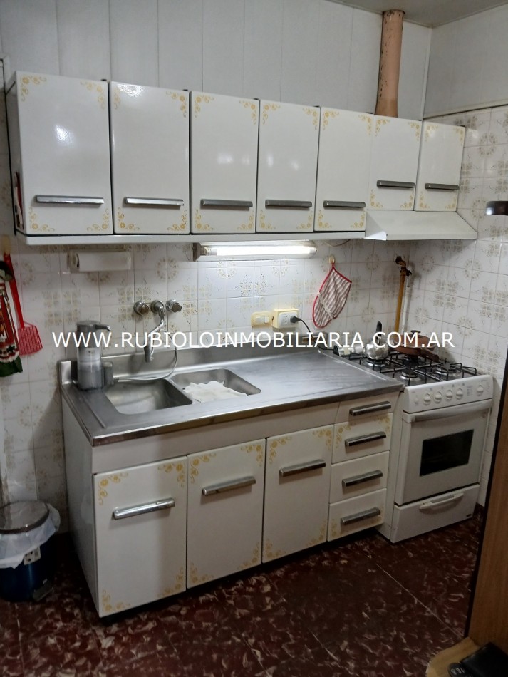 RAFAELA - AVDA. R.S. PEÑA 137 - 3 Dormitorios - 2 Baños - Garage - Sector Oficina o Actividad Comercial