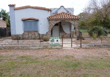 TACURAL - Sta. Fe .- CASA EN AVDA. 9 DE JULIO DE 150 M2 - LOTE DE 700 M2. ....A REMODELAR